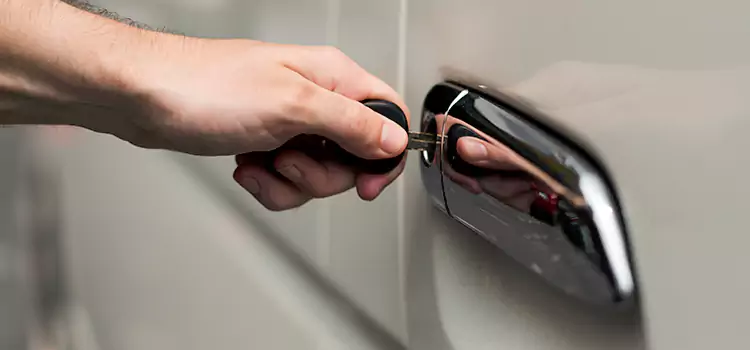 Why Choose Our Auto Locksmith Team in St. Petersburg, FL?
